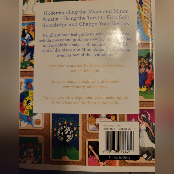 Essential Guide For Tarot Readings - Picture 2 of 2